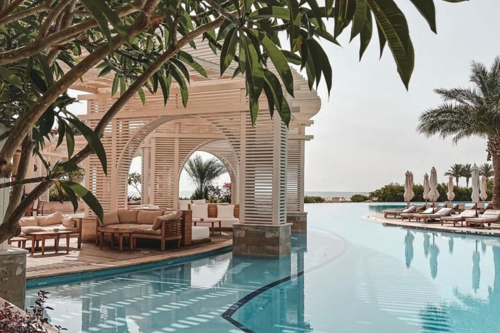 Baron Palace Sahl Hasheesh Χουργκάντα Εξωτερικό φωτογραφία The pool at the Jumeirah Beach Hotel